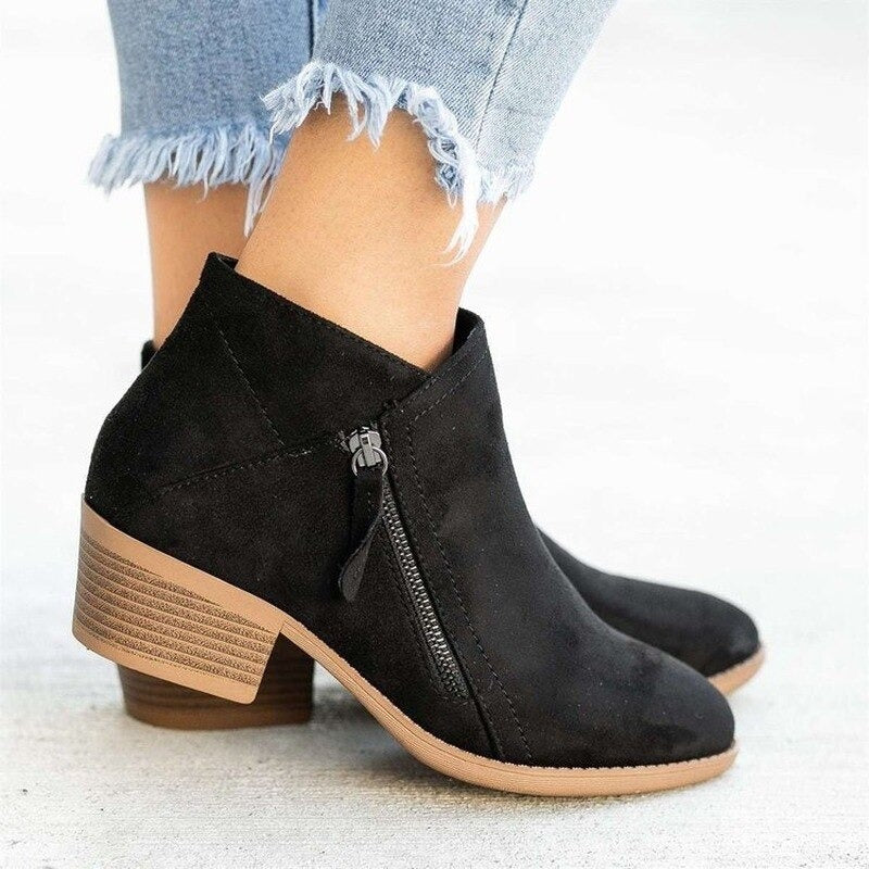 LEAH CHELSEA BOOTS