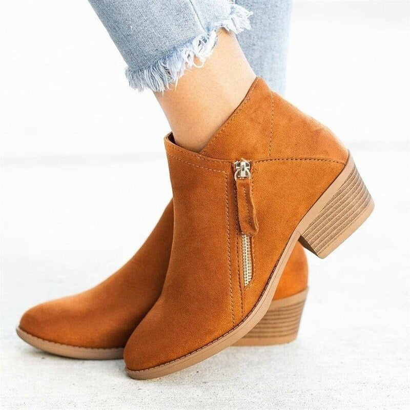 LEAH CHELSEA BOOTS