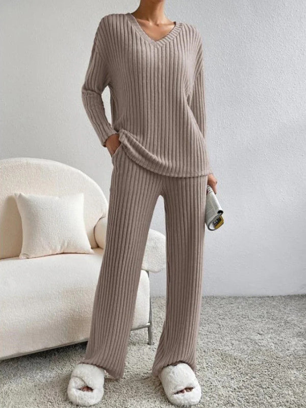 SOPHIA TWO-PIECE LOUNGE SET